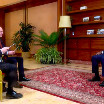 Trois interviews, trois échecs : Décryptage du naufrage médiatique en trois actes de Oligui Nguema