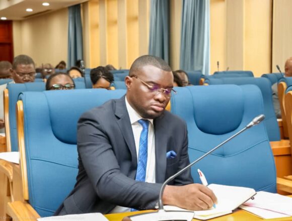 Présidentielle 2025 : Limogé pour détournements massifs de la DGBFIP, Aurélien Mintsa Mi Nguema reconvertit en « argentier de campagne ».